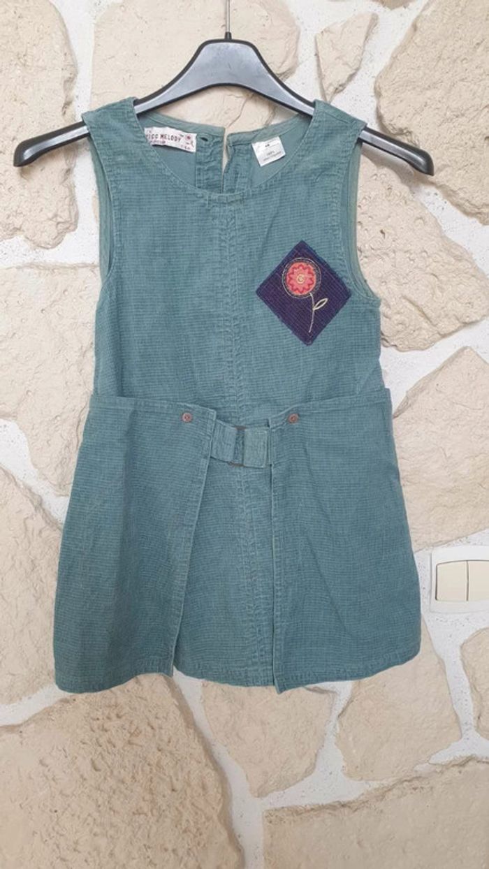 Superbe robe .