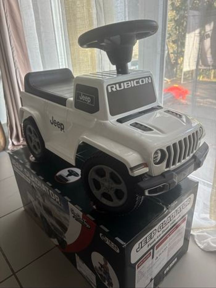 Voiture pousse pousse jeep - photo numéro 2