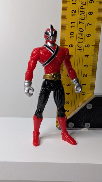 [bandai] Power Rangers petit ranger rouge