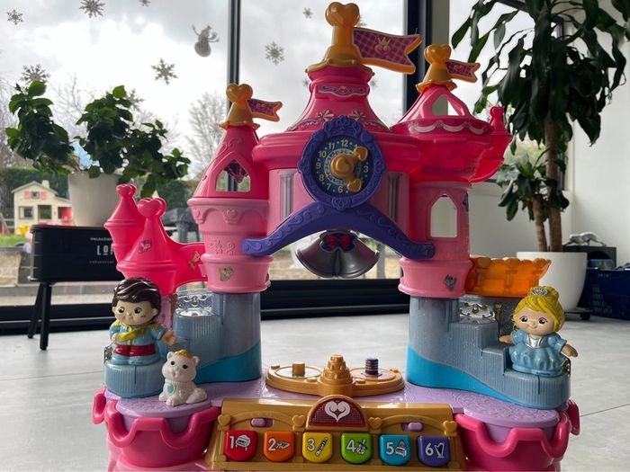 vtech - tut tut copains le château des lumières enchantées - photo numéro 3
