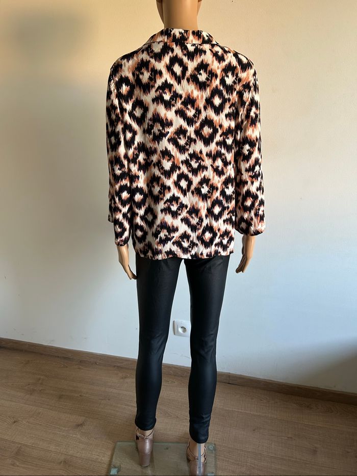 Blouse léopard neuve à manches longues Vila taille 36 (valeur 45€) - photo numéro 6