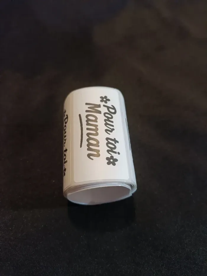 Lot de 25 étiquettes “Pour toi Maman” 60×30 mm Spécial cadeaux et emballages personnalisés - photo numéro 3