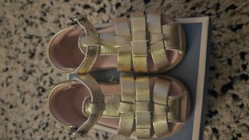 Sandale Jacadi taille 20 aurore doré