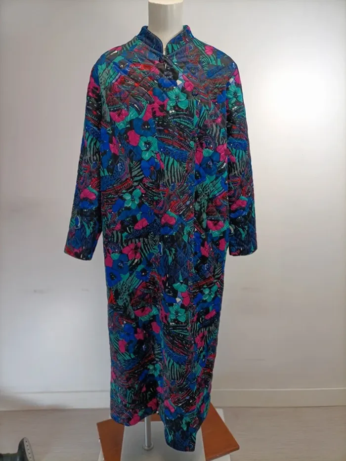 Veste Matelassée Longue - Damart - motifs fleurs bleu, turquoise et rose fushia - photo numéro 2