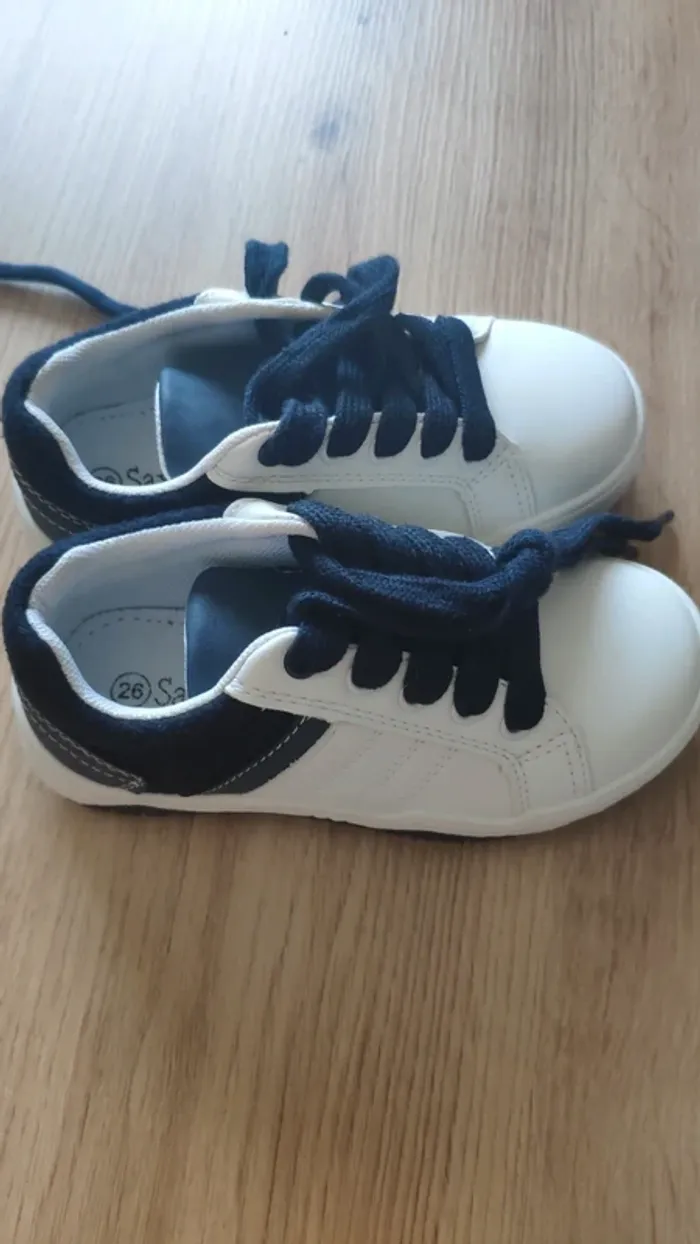 Chaussures baskets saxo blues taille 26