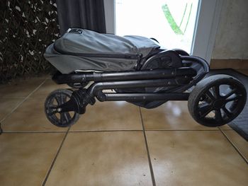 Poussette joie chrome trio