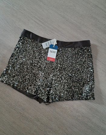 Short à sequin