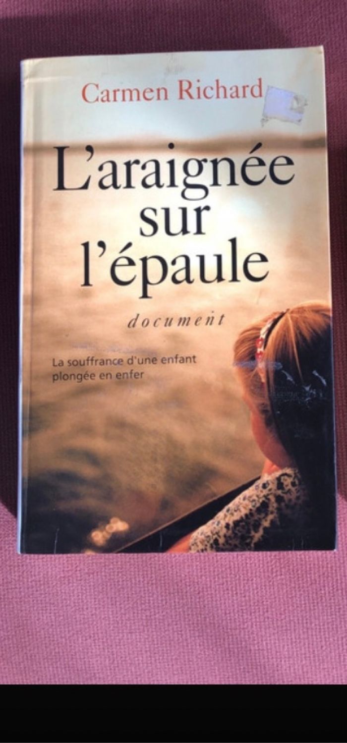 Carmen richard- l’araignée sur l’épaule