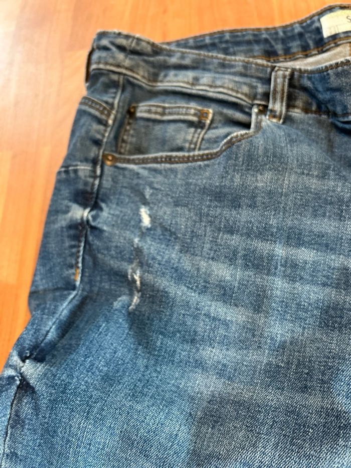 Jean troué slim kiabi taille 48 - photo numéro 2