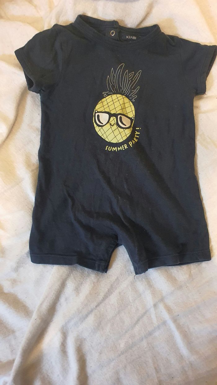 Vetements bébé 6-9 mois - photo numéro 4