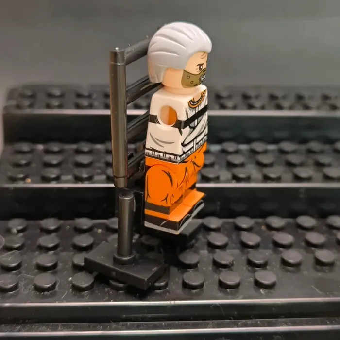 figurine type lego Hannibal Lecter - photo numéro 2