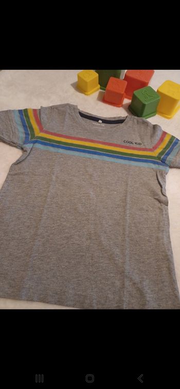 T.shirt garçon taille 24 mois