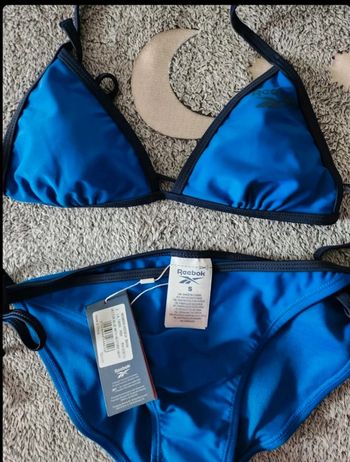 Joli maillot de bain 2 pièces Reebok taille S Noir et bleu