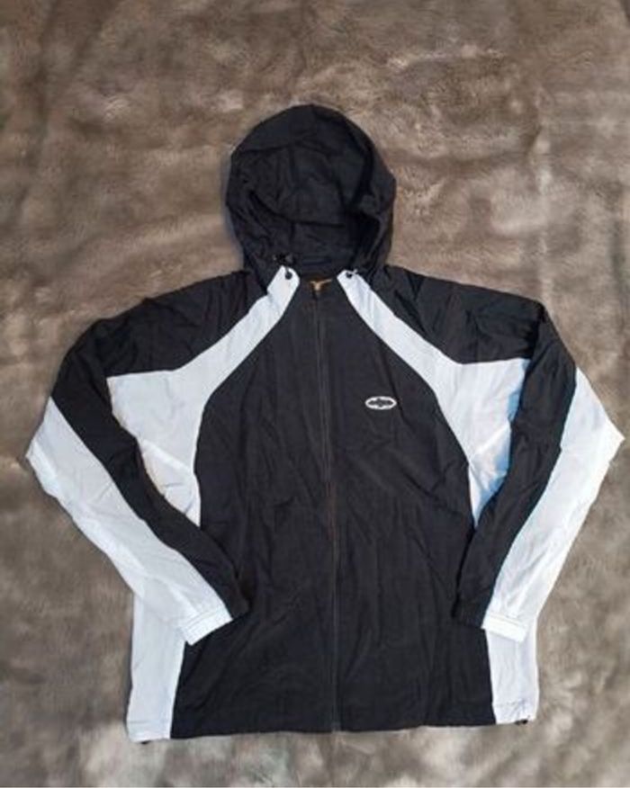 Veste corteiz