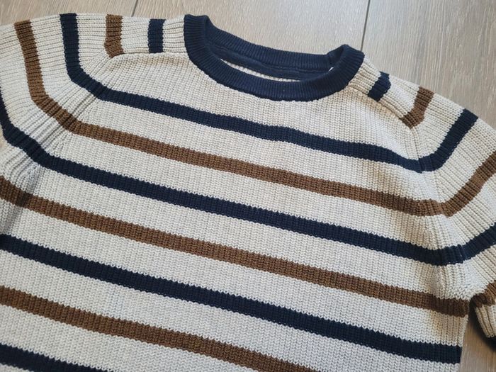 Pull crème à rayures. Garçon 6 ans. Marque Knit design de C&A - photo numéro 2