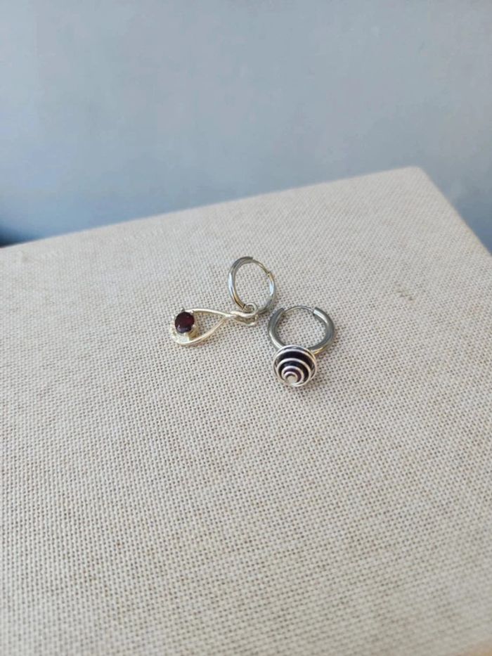 Boucles d'oreilles dépareillées silver vintage - photo numéro 2