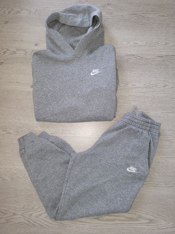 Ensemble jogging nike