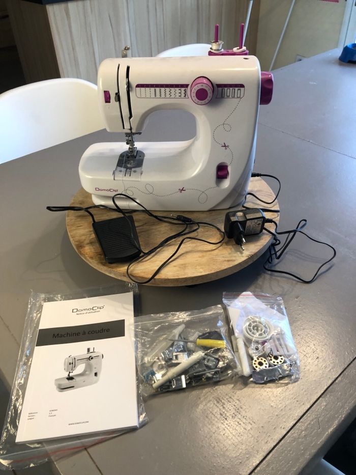 Machine à coudre Domoclip
