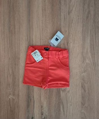 Short kiabi 12 mois neuf avec etiquette