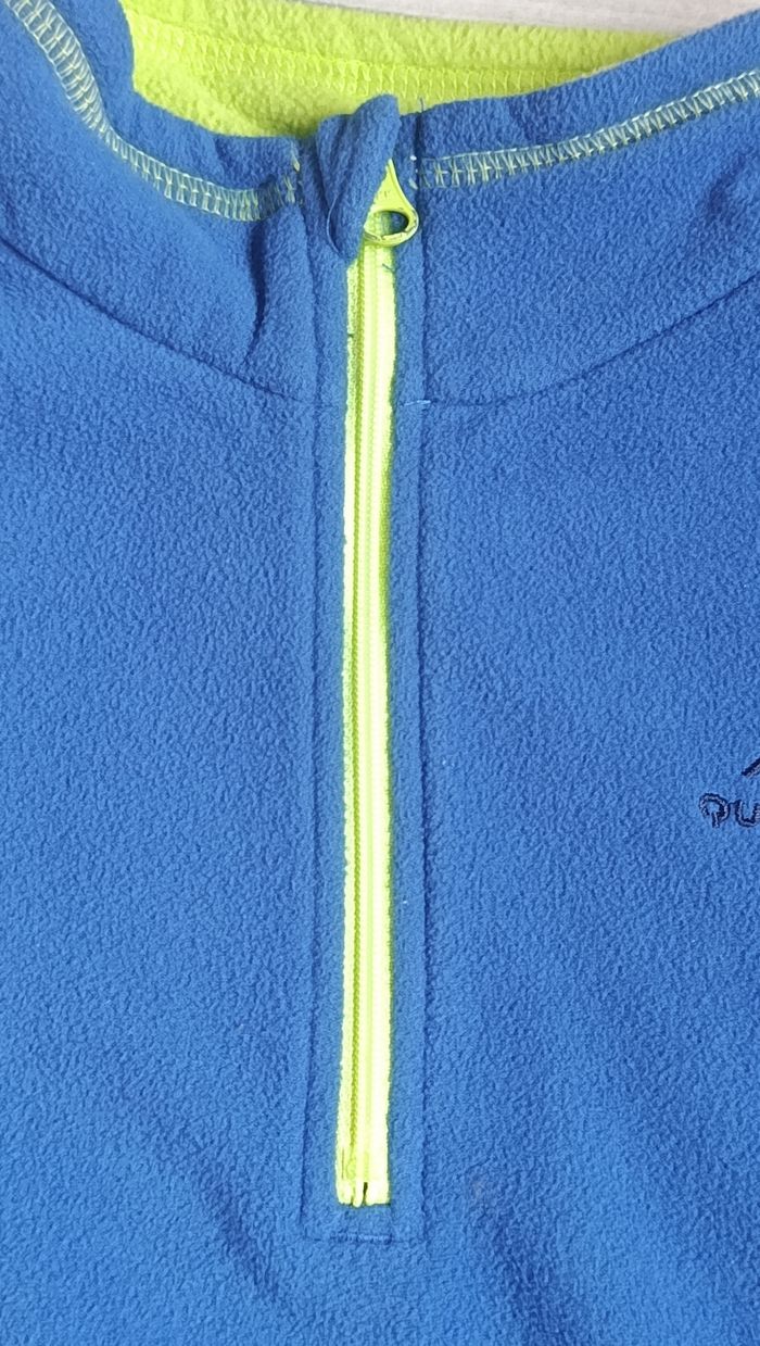 Sweat molletonné et zippé de couleur bleu clair. Taille 12 ans - photo numéro 4