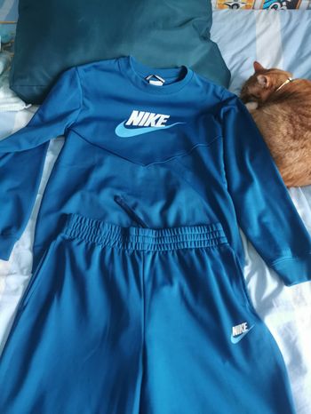 Ensemble nike
