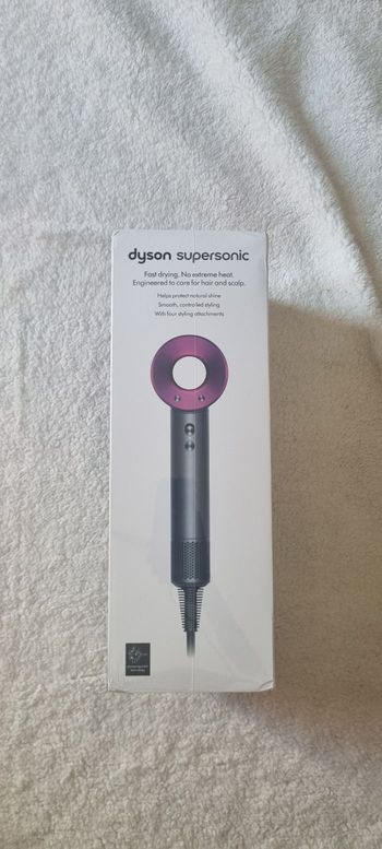 Sèche cheveux dyson supersonic 