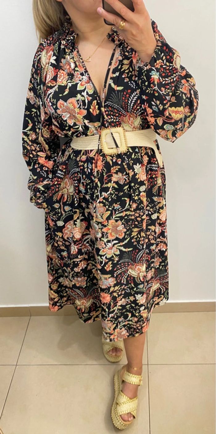 Robe imprimée H&M Taille 38 - photo numéro 3