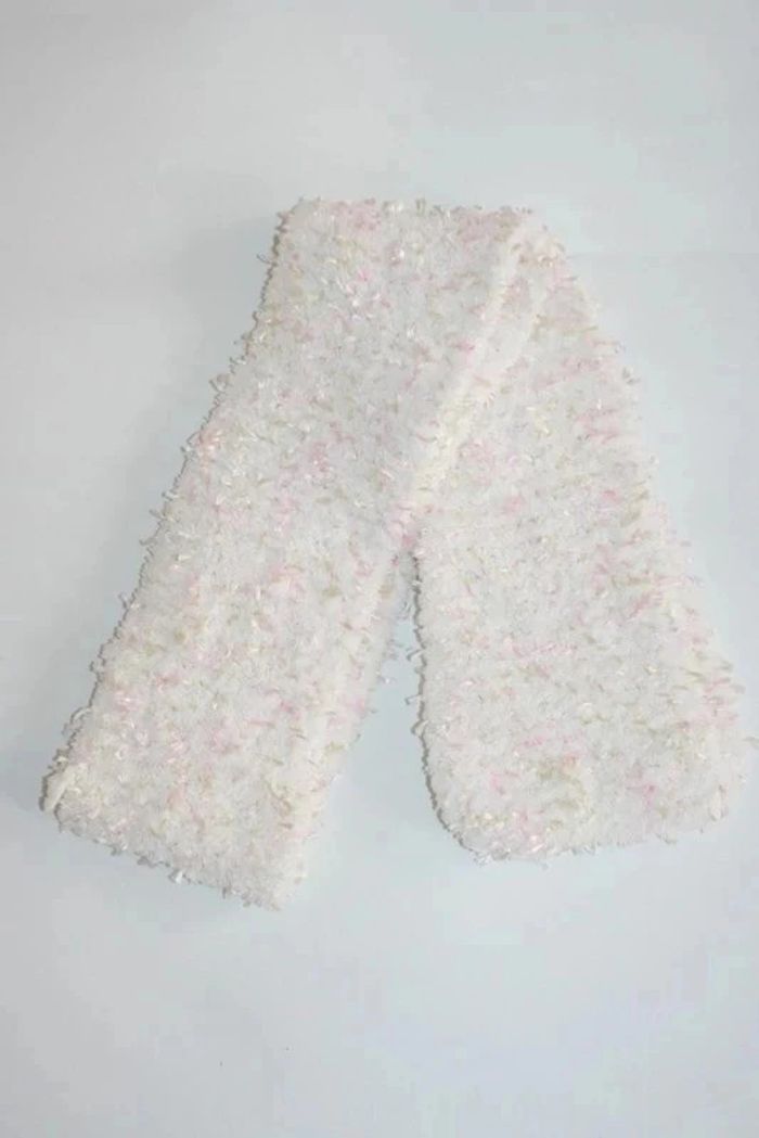 Echarpe fait main 128cm de long et 10cm de large - photo numéro 2