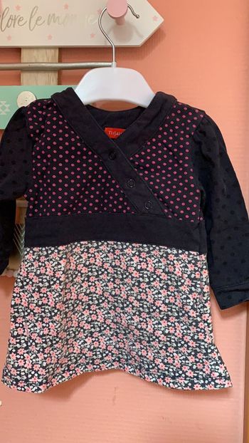 Robe croisé tissaia taille 6 mois