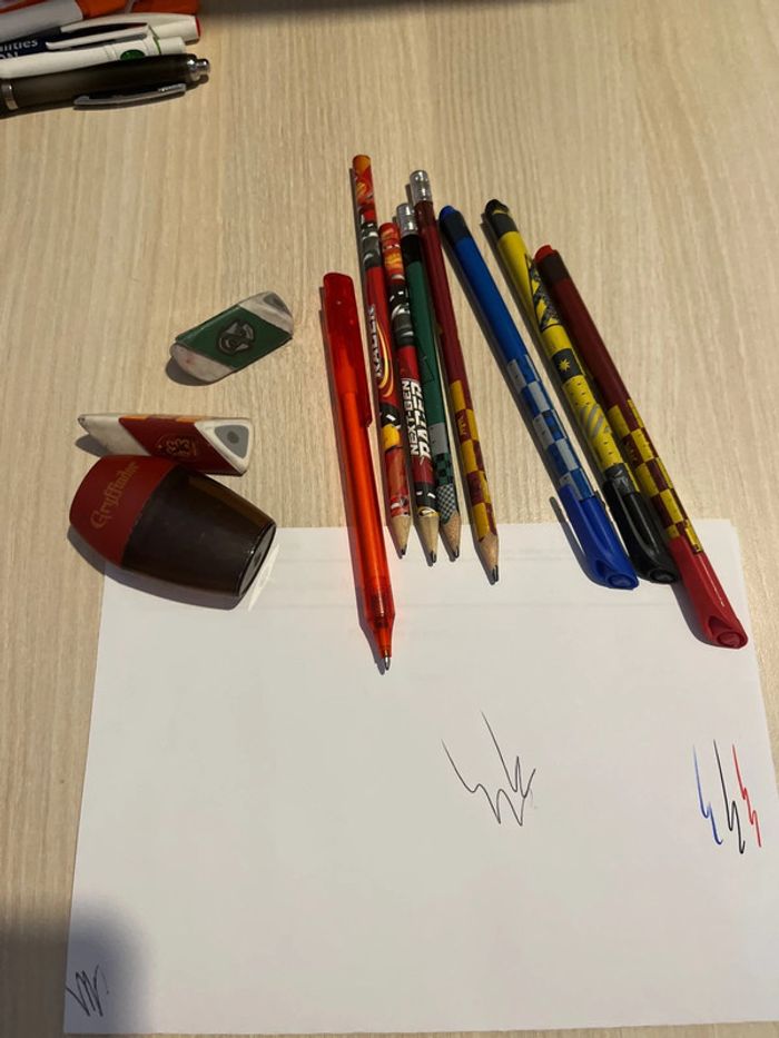 Lot stylos