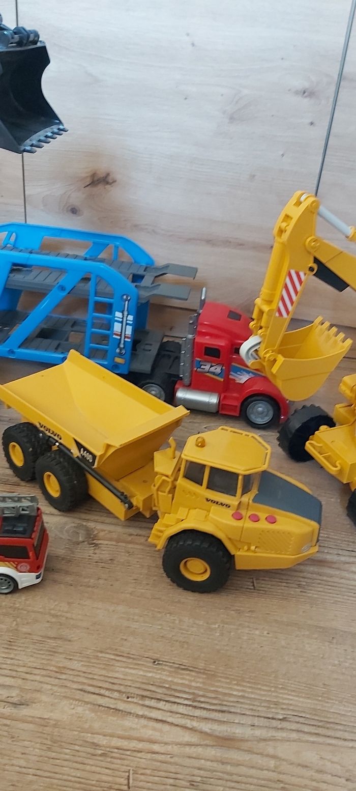 Lot de camions - photo numéro 2