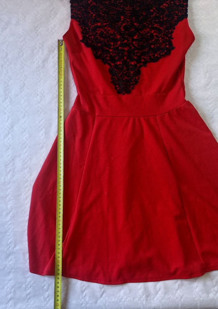 Robe femme mi longue , rouge et noire , robe de soirée , taille S - photo numéro 4