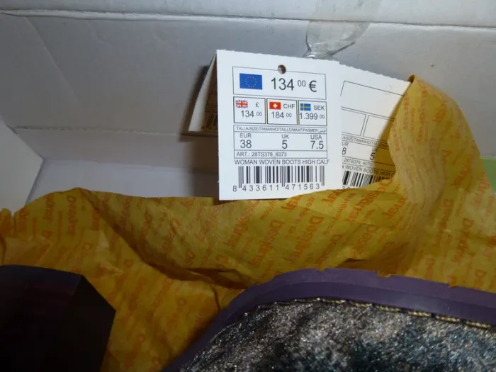 paire de botte Desigual pointure 37 ou 38 en boite - photo numéro 2