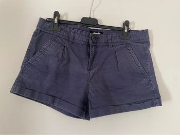 Short bleu