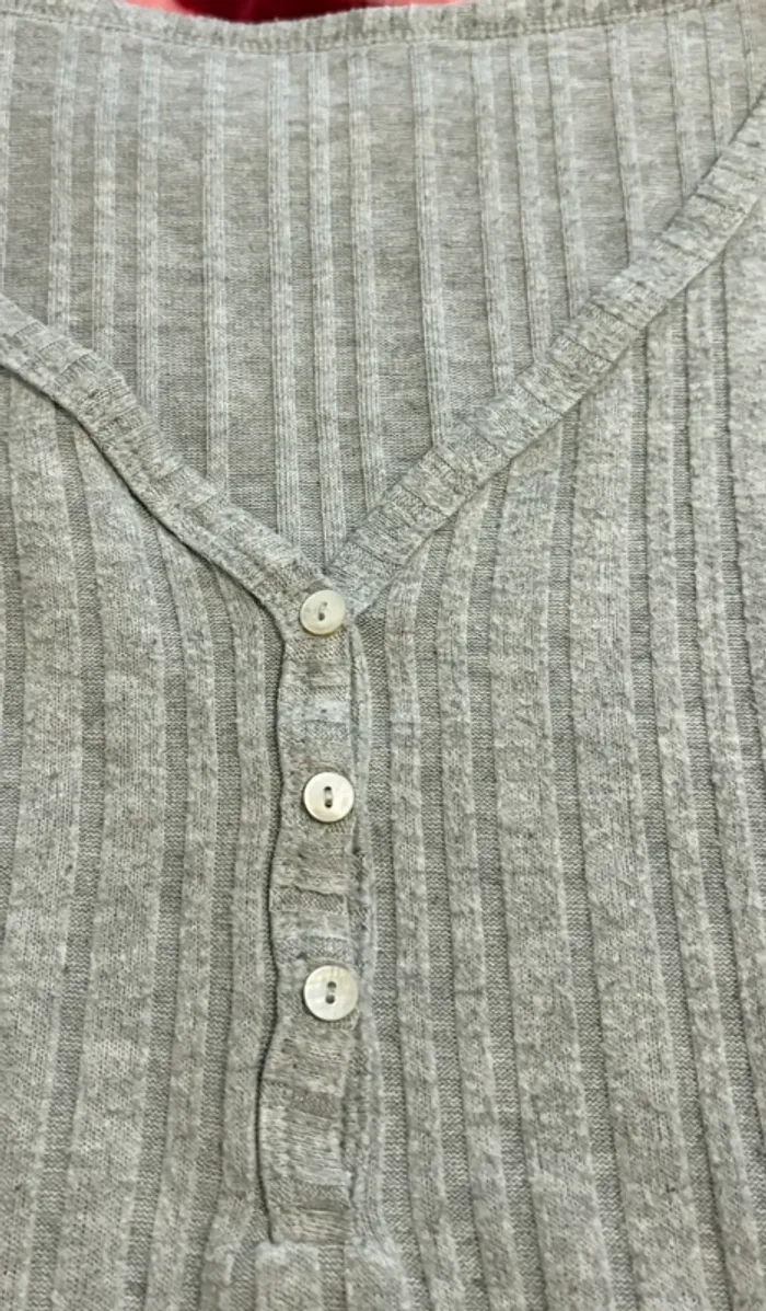 Haut de pyjama gris - photo numéro 4