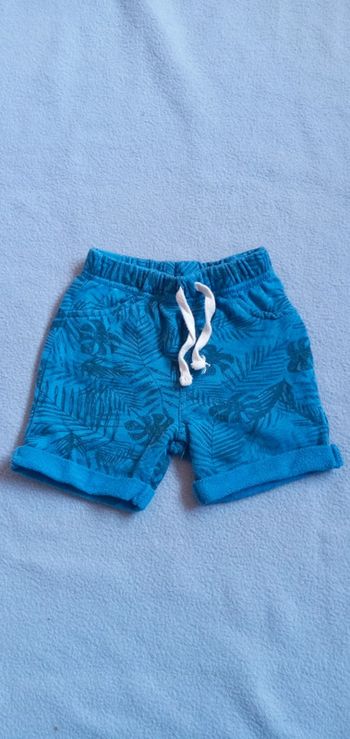 Short In extenso taille 80 cm