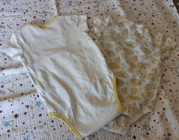 Lot de 2 bodies MC 24 mois - photo numéro 2