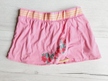 Vêtement fille short culotte rose fleurs 12 ans