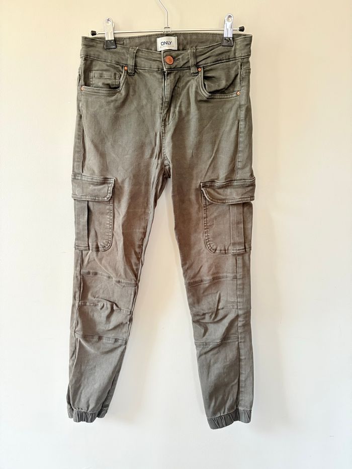 Jean cargo - photo numéro 4