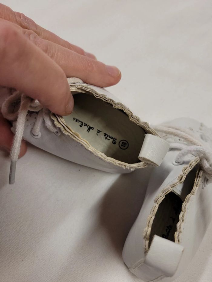 Chaussures souples bébé taille 18 - photo numéro 6