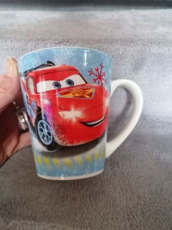 Belle tasse cars comme neuve