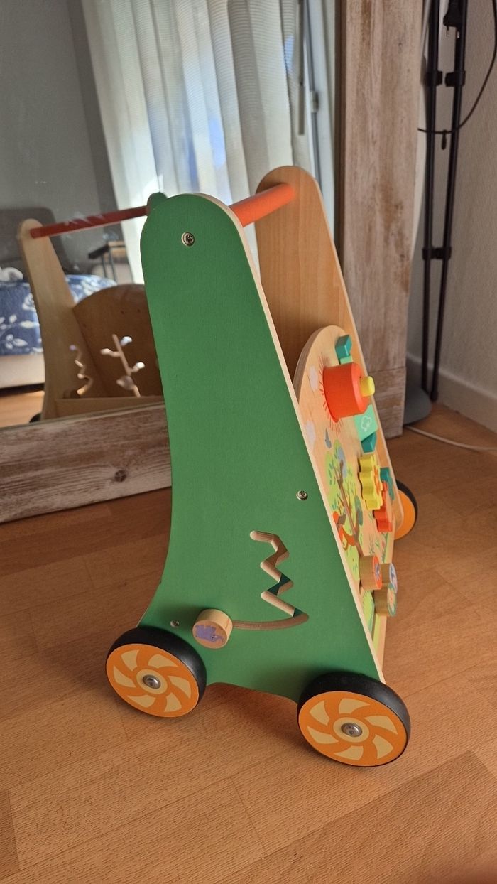 Chariot de marche en bois - photo numéro 4