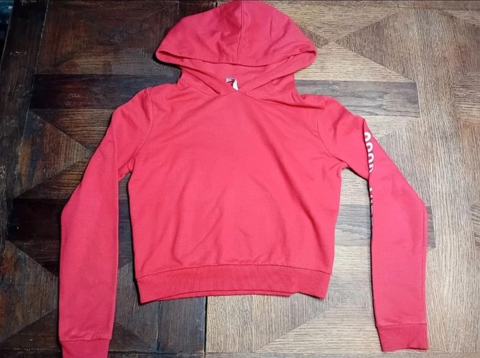 Sweat à capuche taille 12 ans