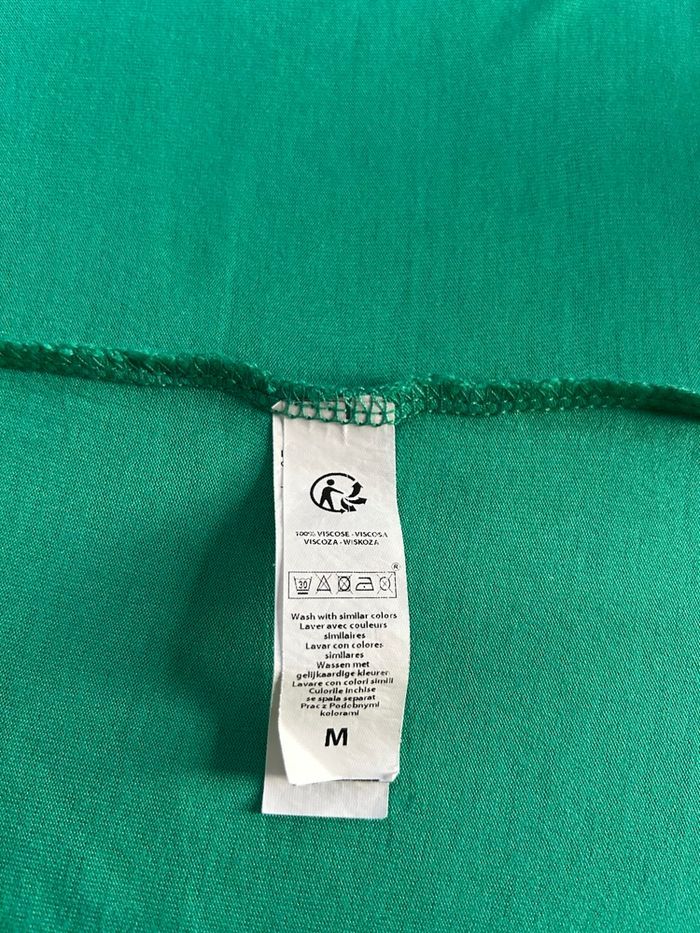 Joli t-shirt vert manches volant taille M - photo numéro 6