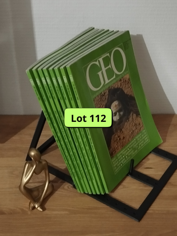 Lot de 8 revues Géo année 1982 L0112
