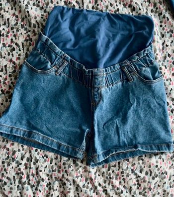 Short en jeans de grossesse