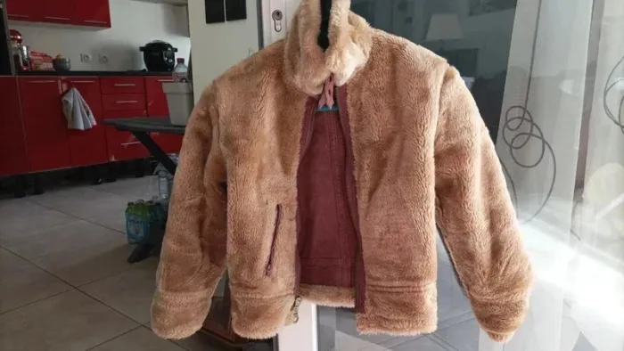 Magnifique blouson fille fourrée taille 8 ans réversible Tape à l'œil - photo numéro 3