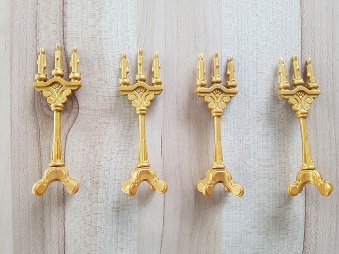 Lot de 4 chandeliers château princesse Playmobil - photo numéro 2