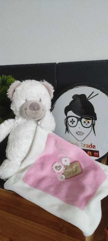 Nicotoy peluche ours blanc rose mouchoir coeur carré croix Marron Rond Souris