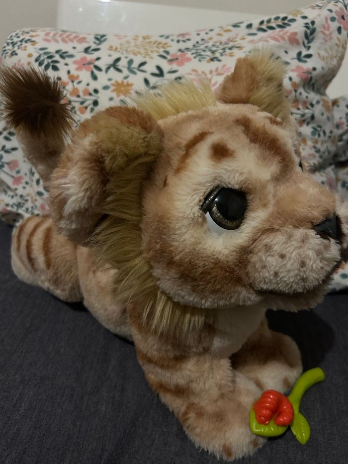 Peluche interactive Furreal Friends Simba - photo numéro 2